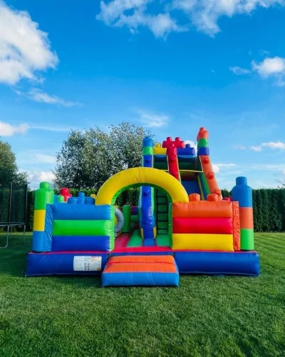 Piepusama atrakcija berniem