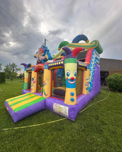 piepūšamo atrakciju noma klauniņš